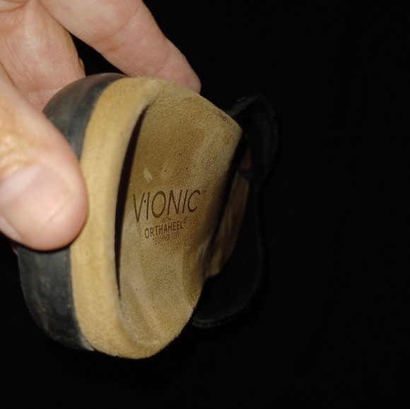 VIONIC SIZE 9 - Picture 5 of 6